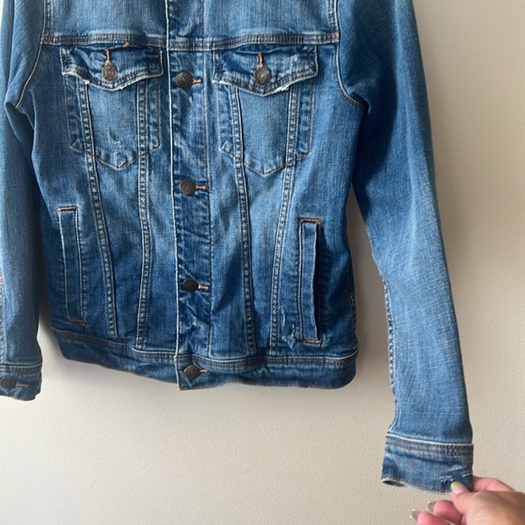 Hollister Denim Trucker Jacket Women XS Sherpa Collar Blue Wash Light Distress - Picture 6 of 12